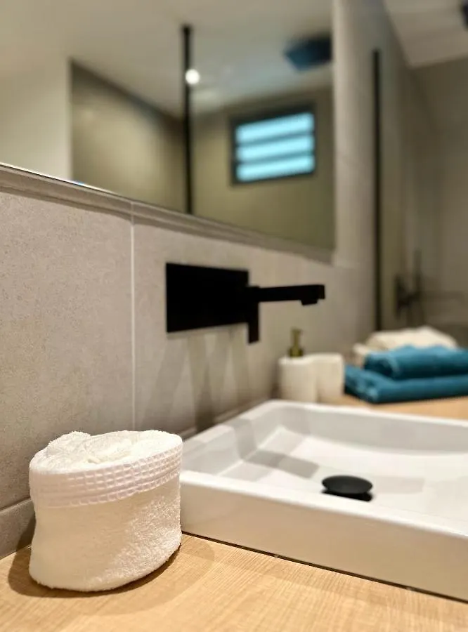 Studio Eleven Alamanda Resort Beach Front Orient Bay Willa
