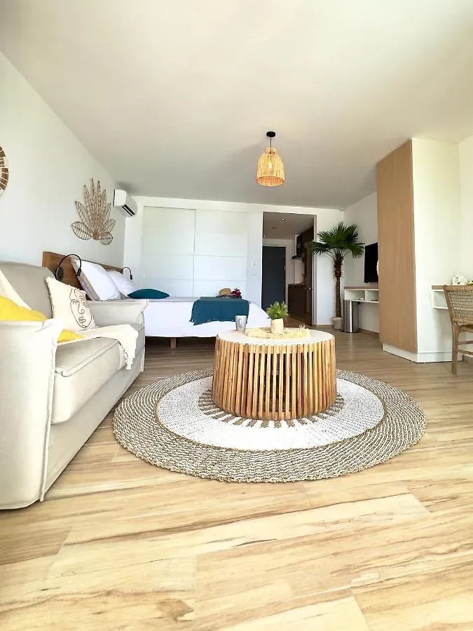 Willa Studio Eleven Alamanda Resort Beach Front Orient Bay Sint Maarten