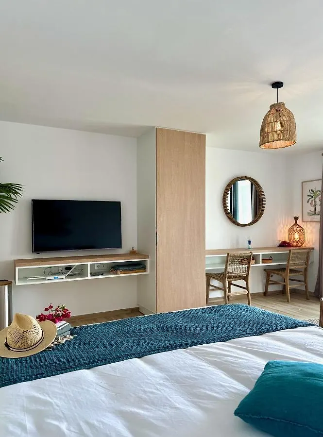 Studio Eleven Alamanda Resort Beach Front Orient Bay Willa